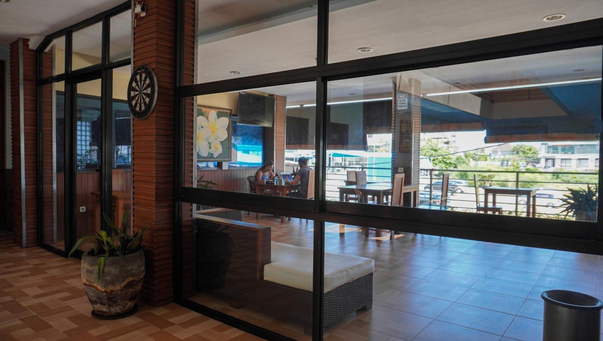 Caroline Guest House Canggu Exterior foto